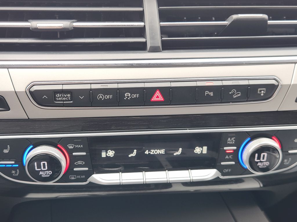 2017 Audi Q7 3.0 TDI Premium Plus Gray at Toyota of Victoria
