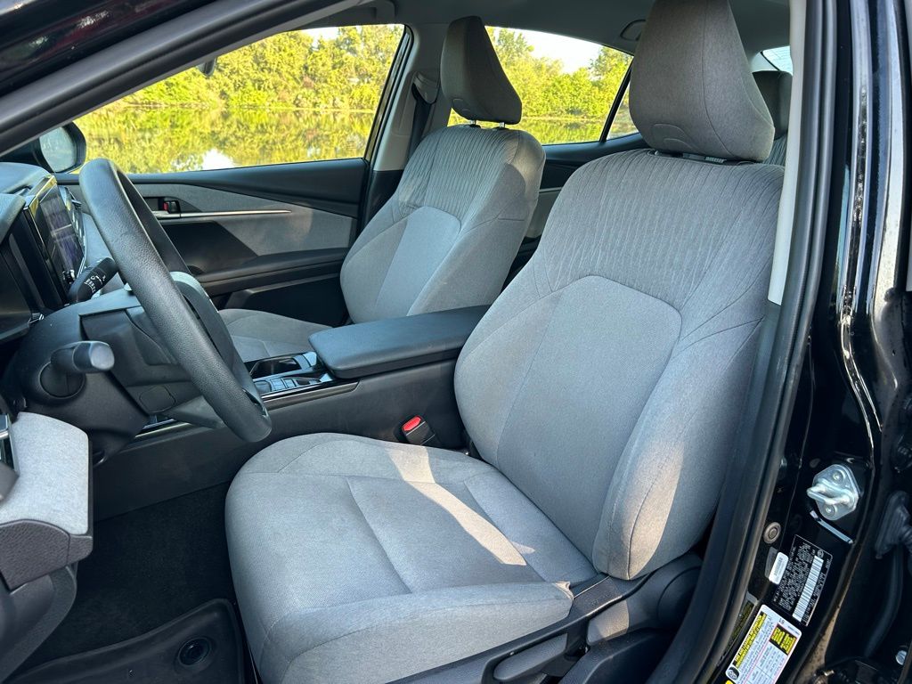 Thumbnail: 2025 Toyota Camry - 14