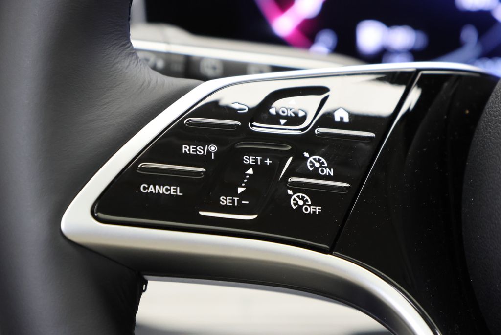 Thumbnail: 2026 Mercedes-Benz GLE - 21