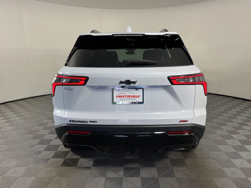 Thumbnail: 2026 Chevrolet Equinox - 4