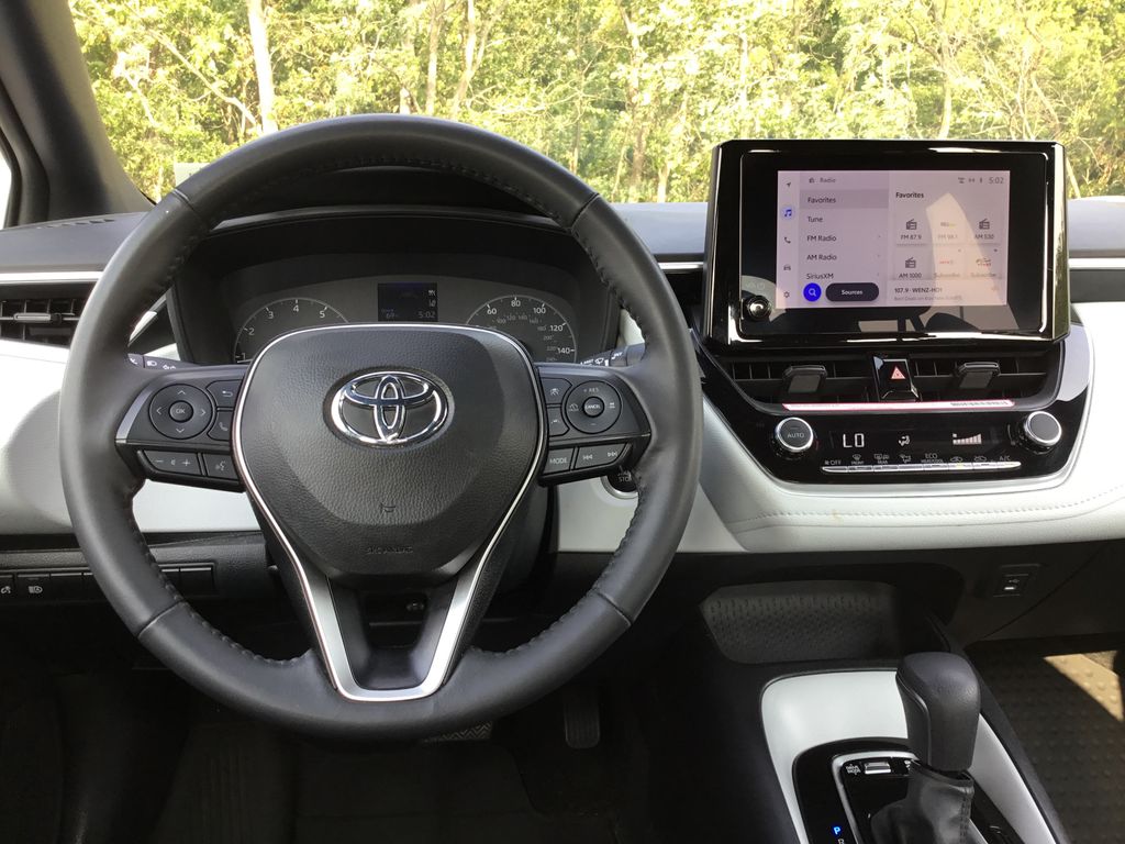 Thumbnail: 2024 Toyota Corolla - 10