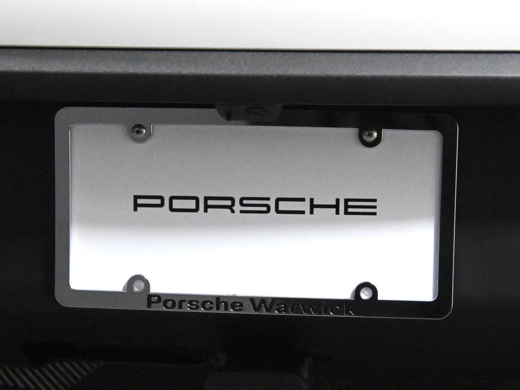 Thumbnail: 2025 Porsche Macan - 15