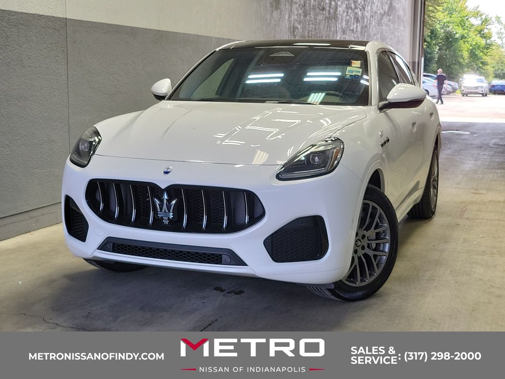 White 2023 Maserati Grecale SUV / Crossover All-Wheel Drive 8-Speed Automatic