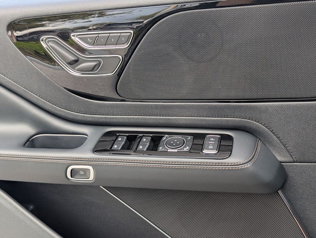 new 2026 Lincoln Aviator car, priced at $61,355