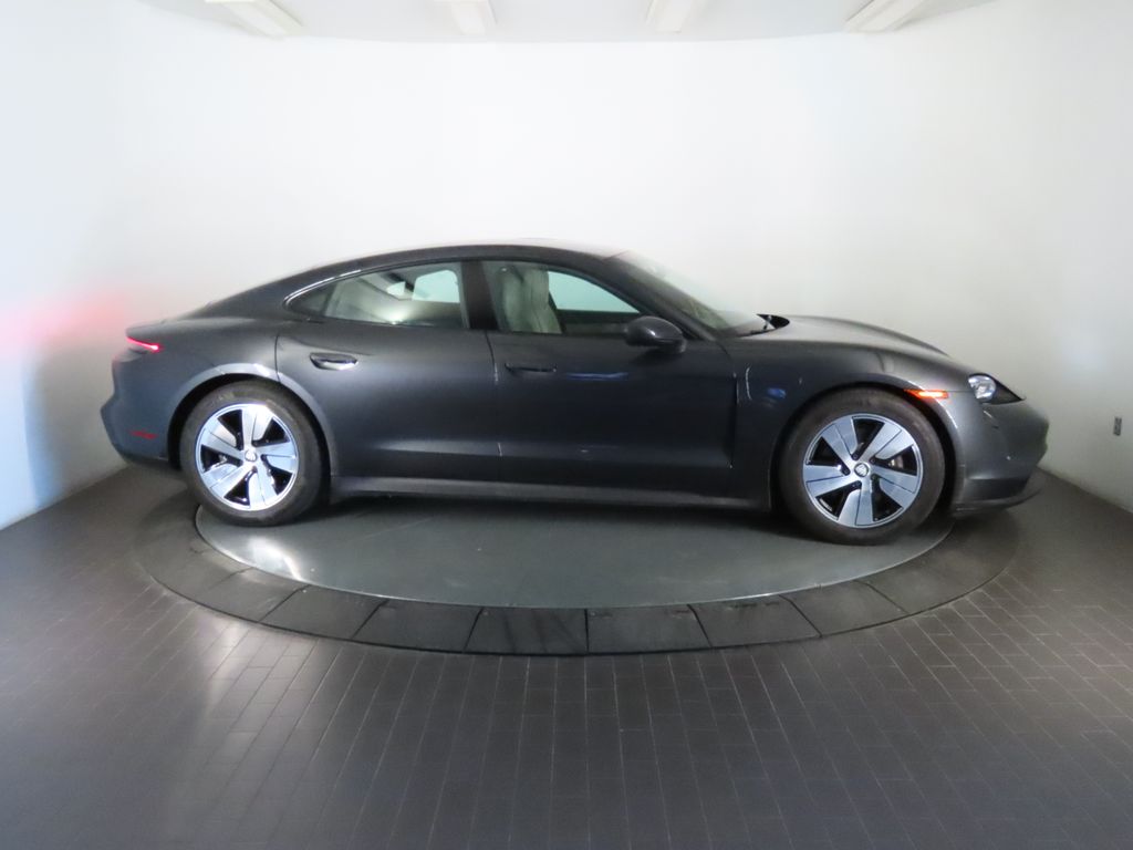 Thumbnail: 2024 Porsche Taycan - 8