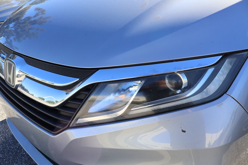 Thumbnail: 2018 Honda Odyssey - 3