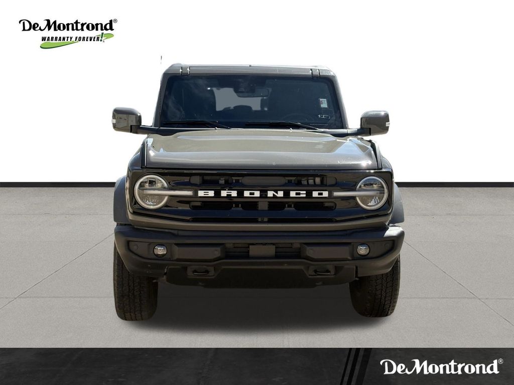 Used 2025 Gray Ford Outer Banks image 2