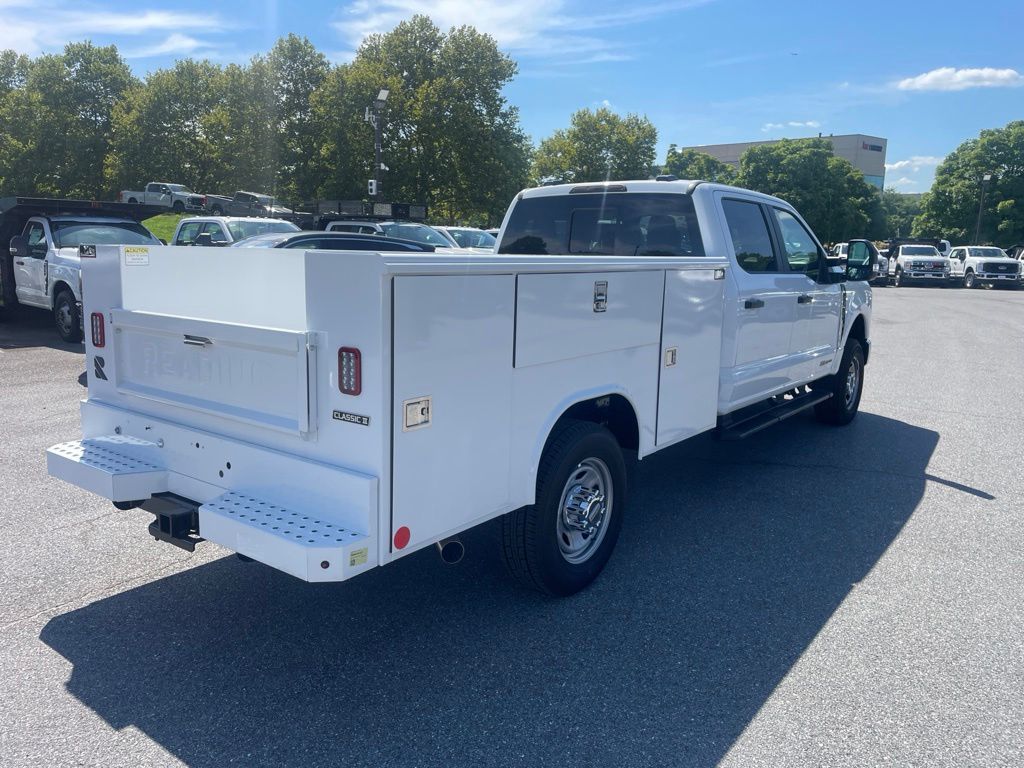 2026 Ford F-350 Chassis XL