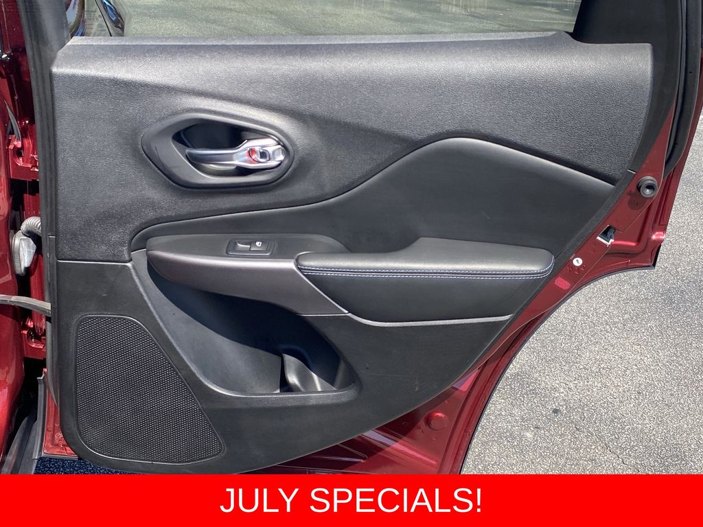 Used 2021 Jeep Cherokee SUV