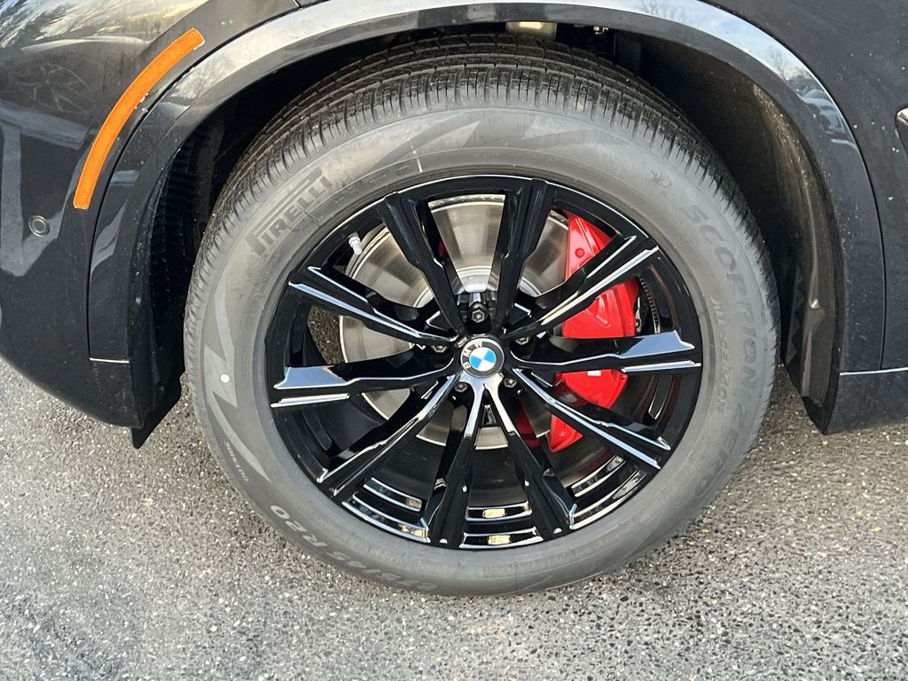 Thumbnail: 2026 BMW X5 - 10