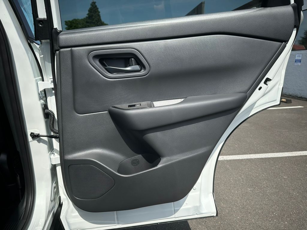 2025 Nissan Rogue S