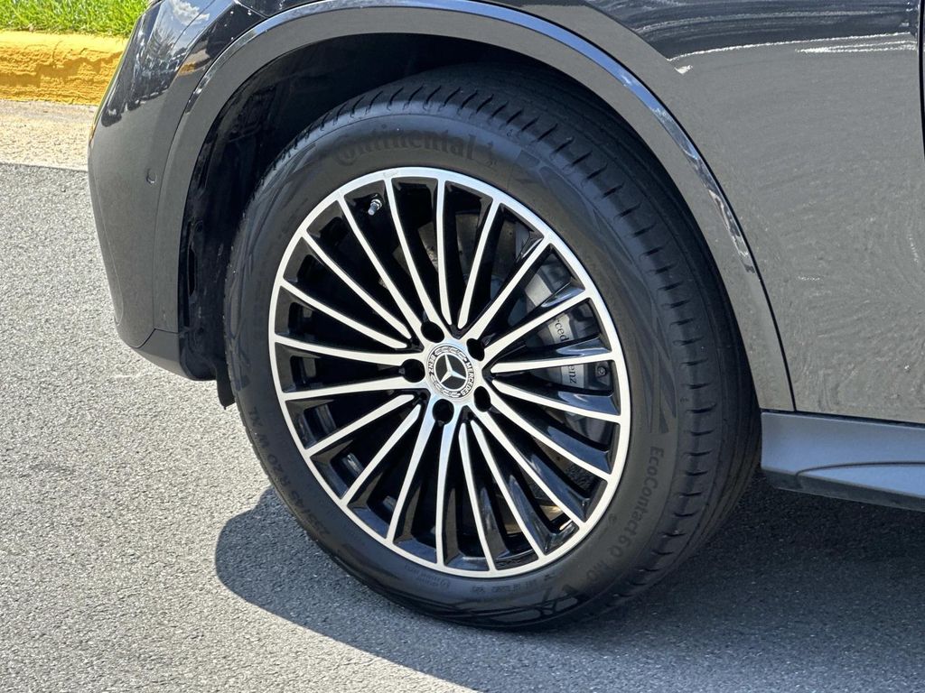 Thumbnail: 2024 Mercedes-Benz GLC - 15