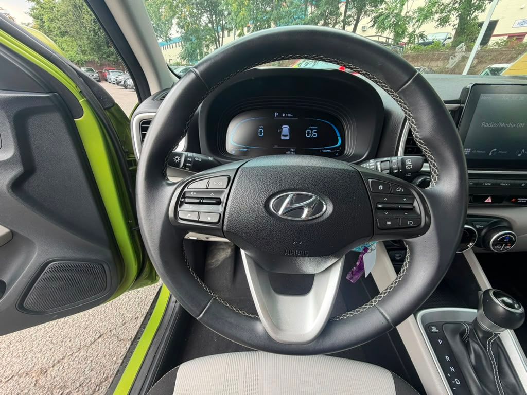Used 2023 Hyundai Venue SUV