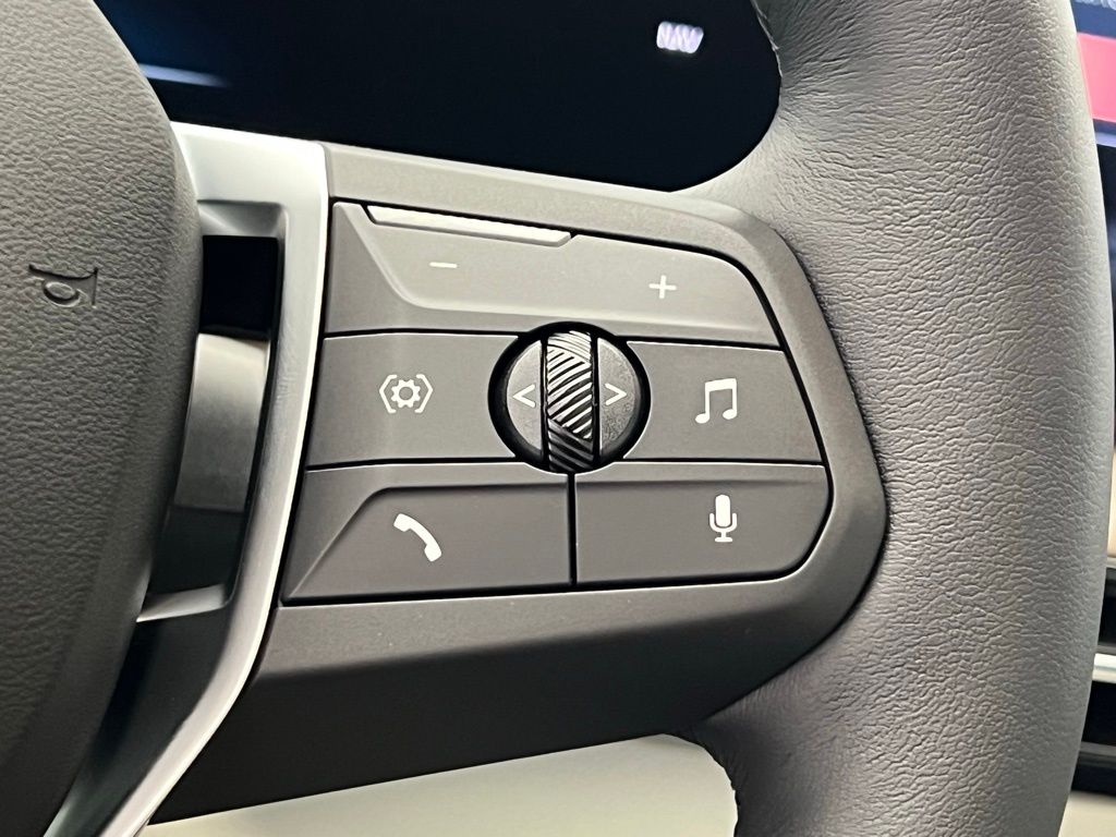 Thumbnail: 2026 BMW X1 - 17