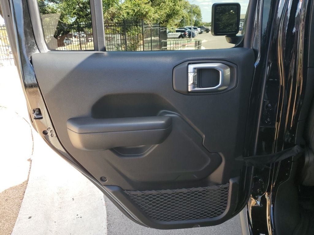 Used Car 2021 Jeep Gladiator  Sport For Sale Under $30,000 In Austin, Texas