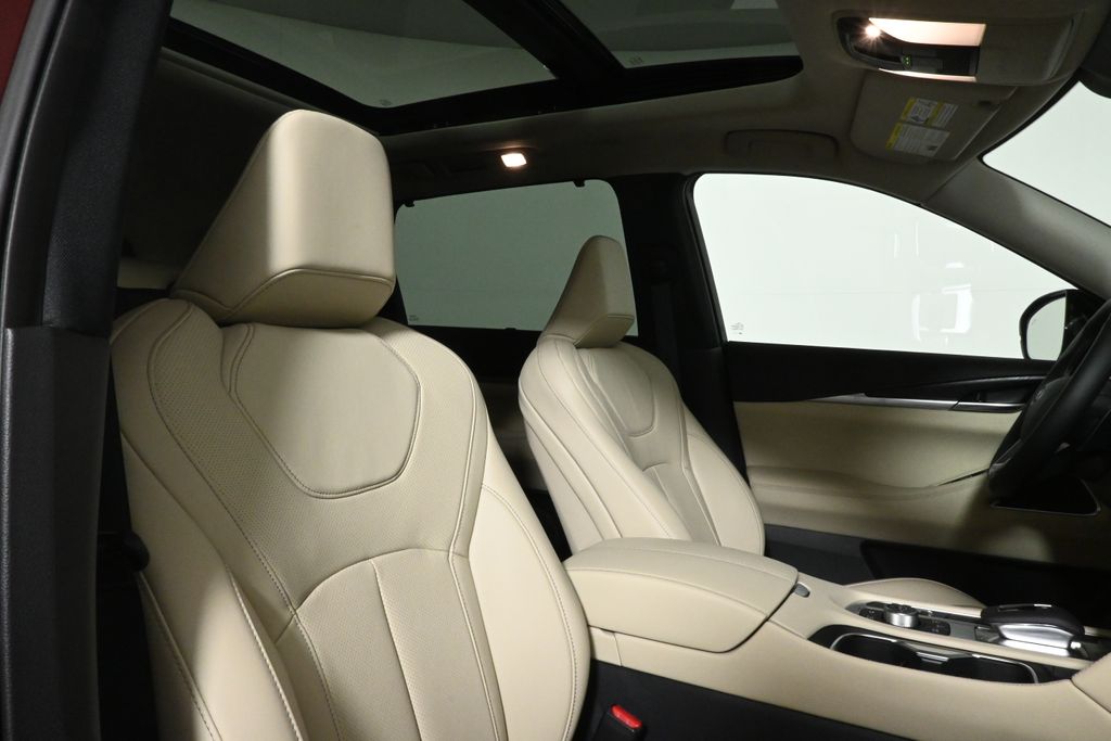 Thumbnail: 2025 INFINITI QX60 - 30