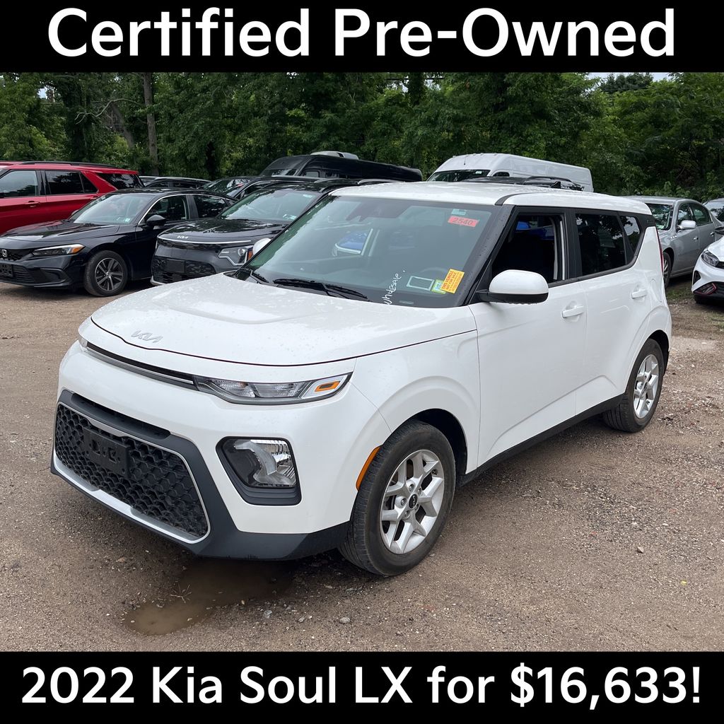 Snow White Pearl 2022 Kia Soul SUV / Crossover Front-Wheel Drive Continuously Variable Transmission