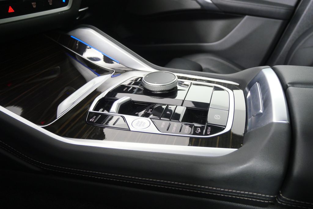 Thumbnail: 2025 BMW X6 - 28