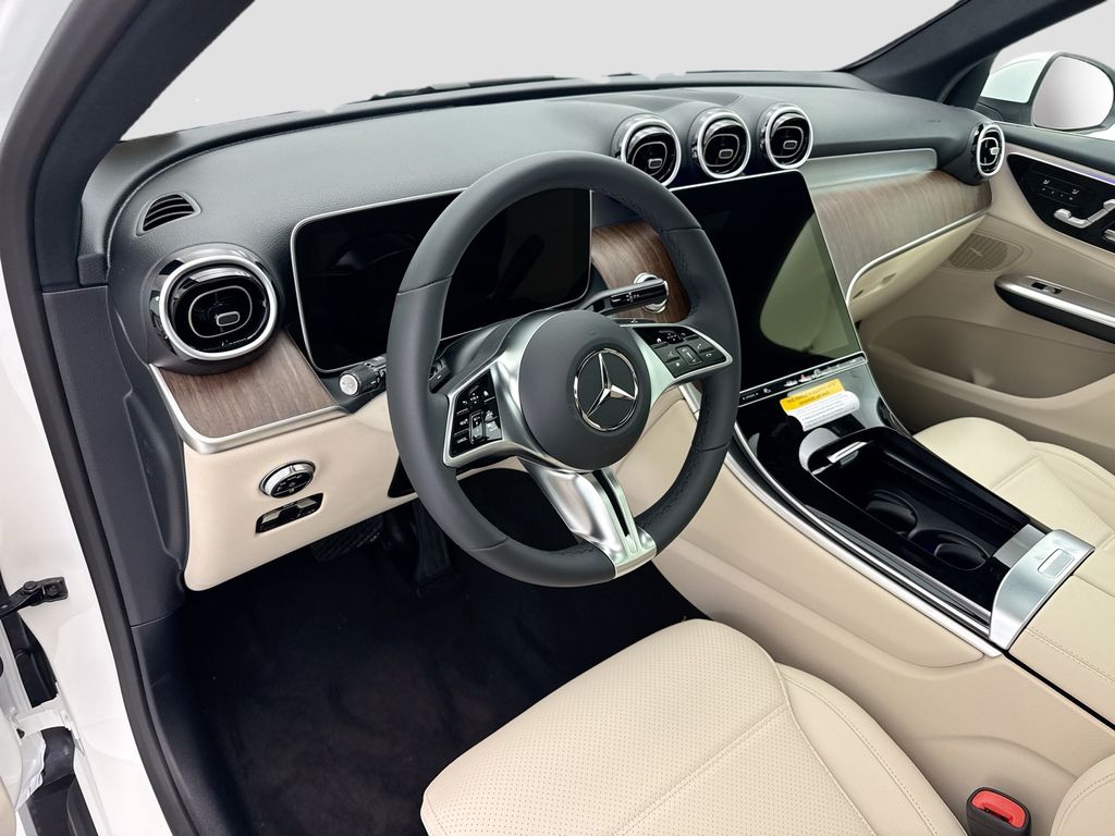 Thumbnail: 2026 Mercedes-Benz GLC - 9