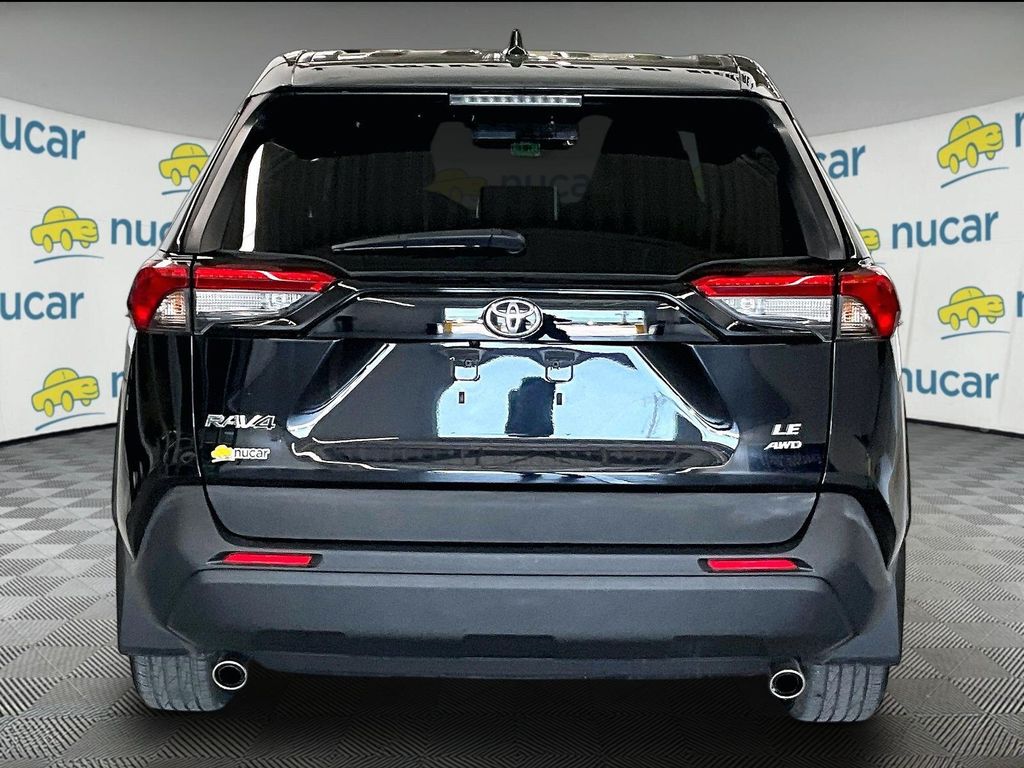 2023 Toyota RAV4 — photo 5