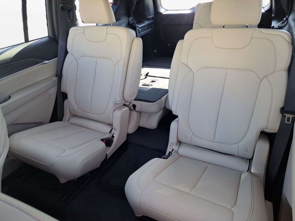 New Car 2025 Jeep Grand Cherokee L  Limited For Sale Under $50,000 In Austin, Texas