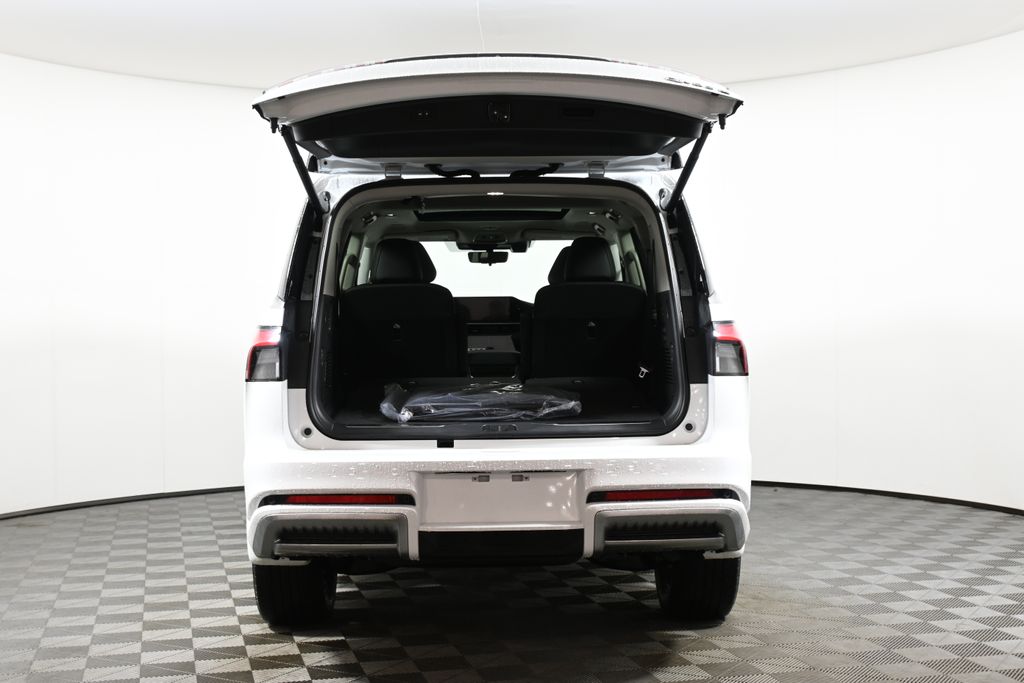 2025 INFINITI QX80 Sensory 28