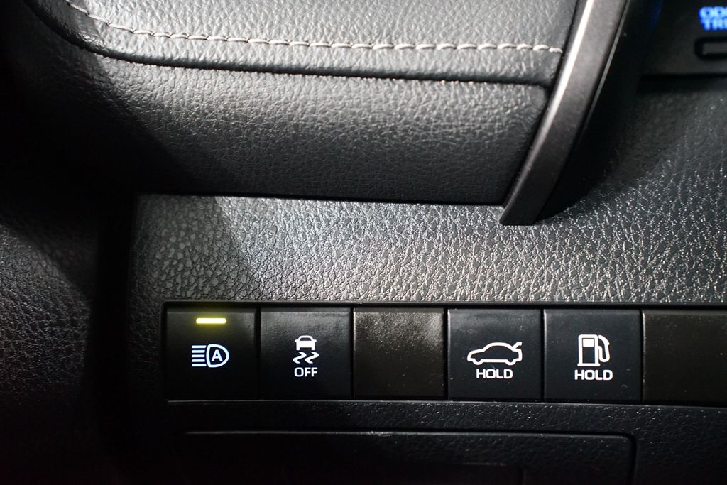 Thumbnail: 2024 Toyota Camry - 23