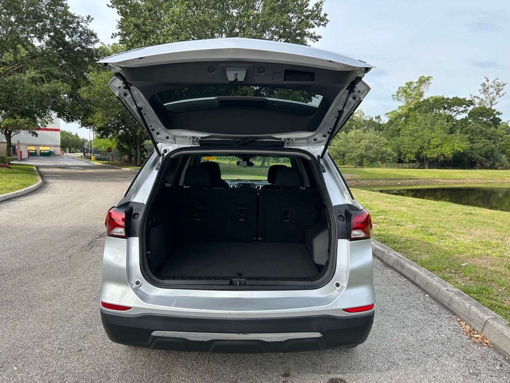 Thumbnail: 2022 Chevrolet Equinox - 11