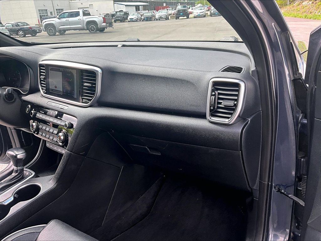 2020 Kia Sportage — photo 13