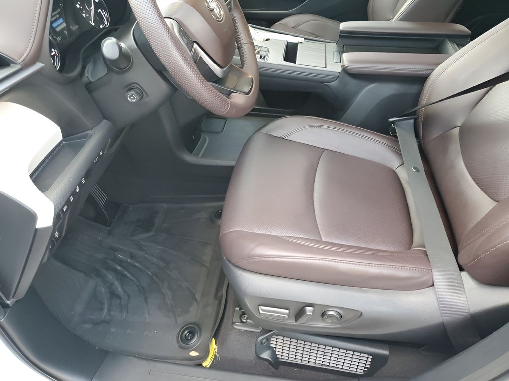 Used Car 2023 Toyota Sienna  Platinum For Sale Under $60,000 In Austin, Texas