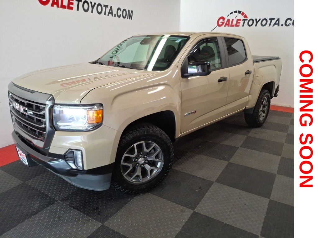  2022 GMC Canyon AT4 Crew Cab 4WD with Leather   