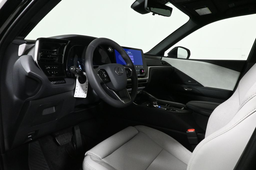 Thumbnail: 2025 Lexus TX - 14