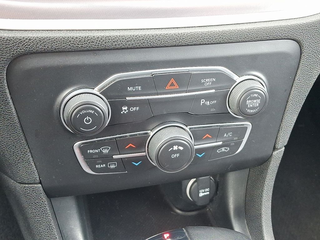 Thumbnail: 2022 Dodge Charger - 16