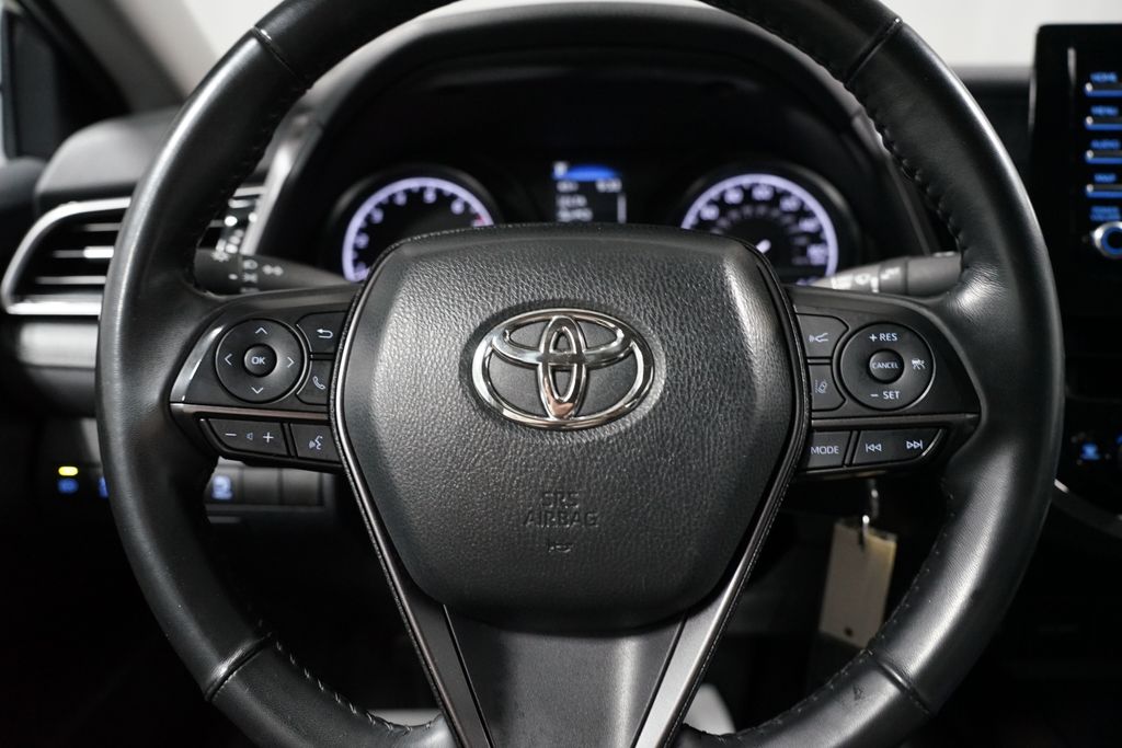 Thumbnail: 2024 Toyota Camry - 12