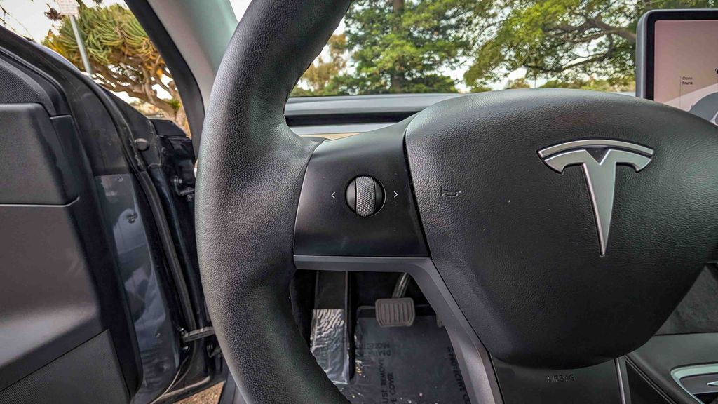 Used 2021 Tesla Model Y Long Range 4D Sport Utility