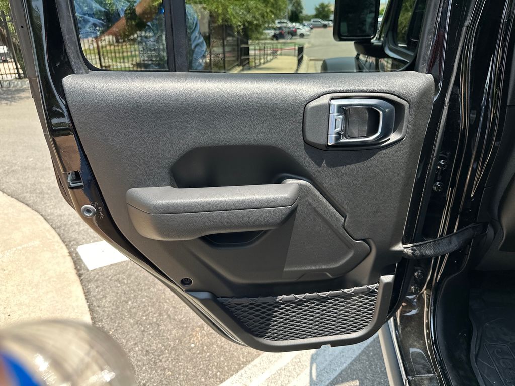New Car 2025 Jeep Wrangler  Rubicon For Sale Under $70,000 In Austin, Texas
