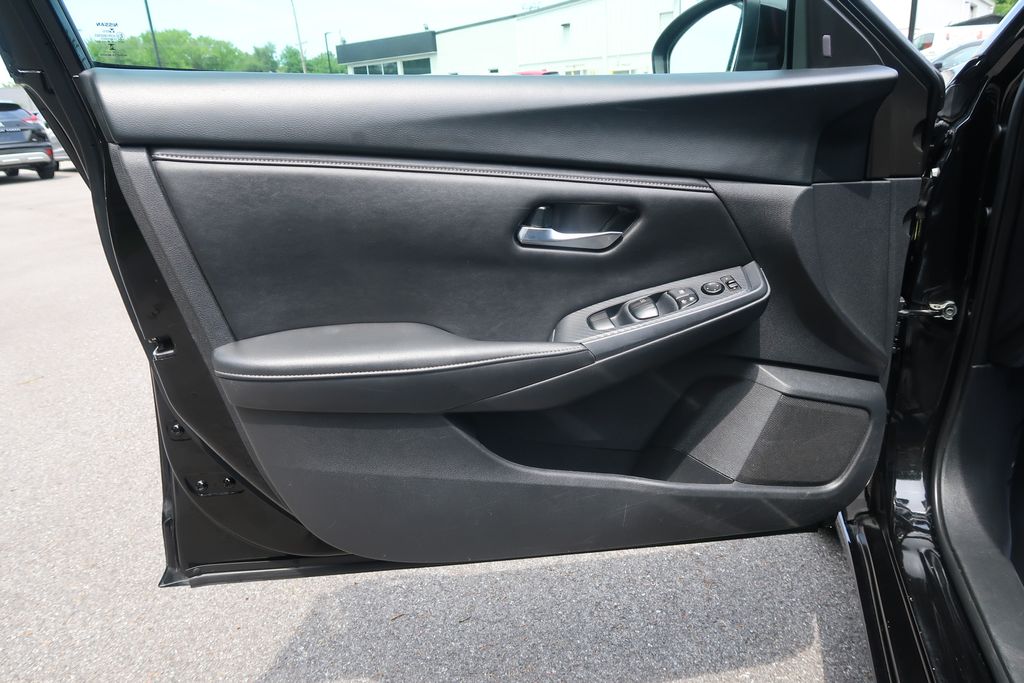 2023 Nissan Sentra SV Xtronic CVT