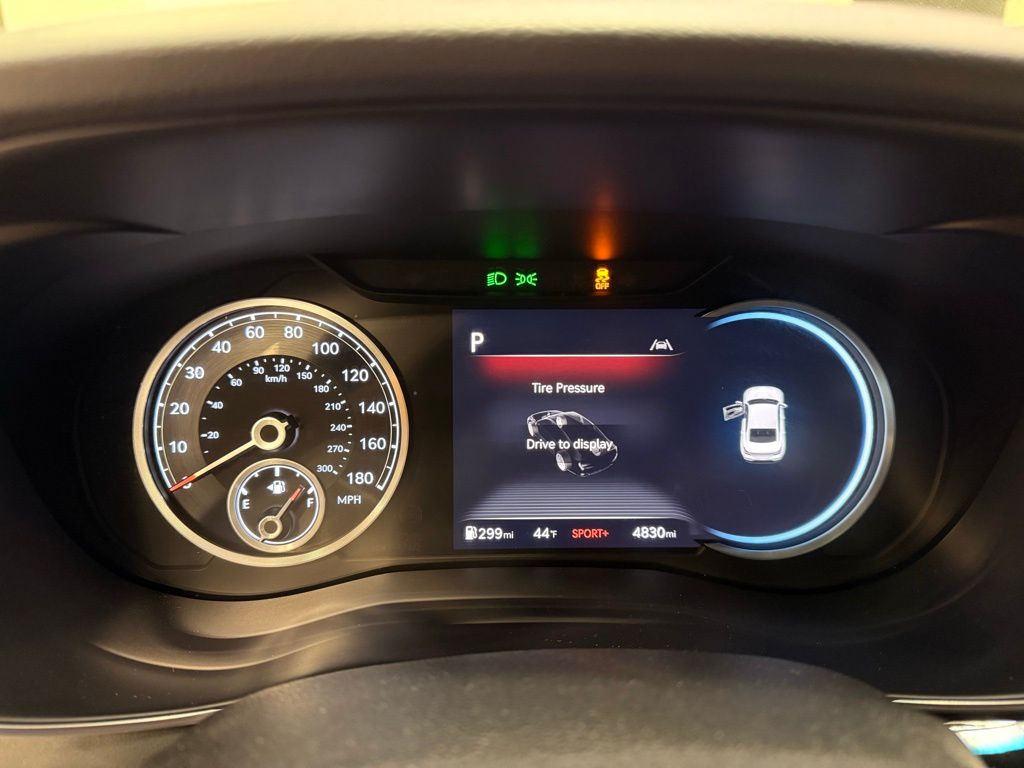 Thumbnail: 2025 Genesis G70 - 15