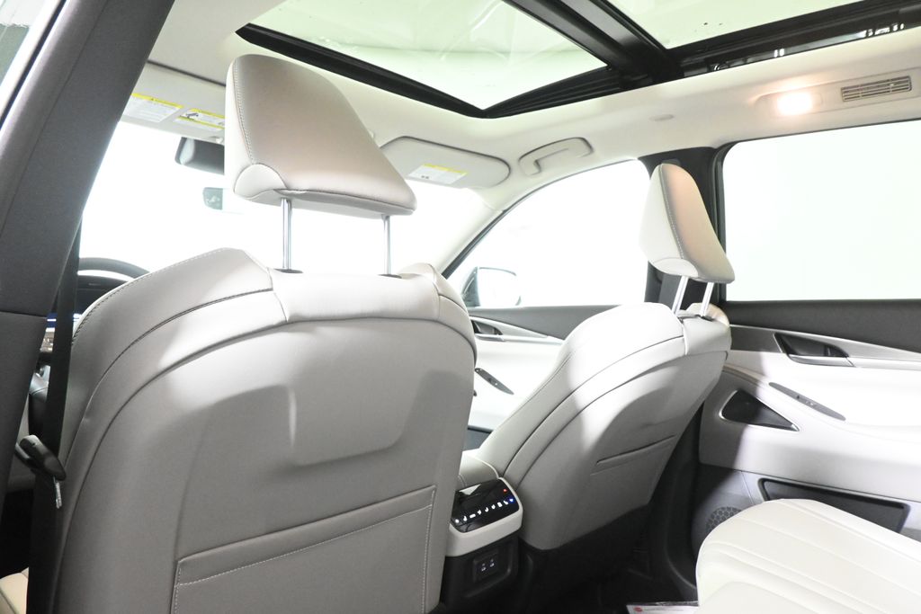 Thumbnail: 2027 INFINITI QX60 - 31