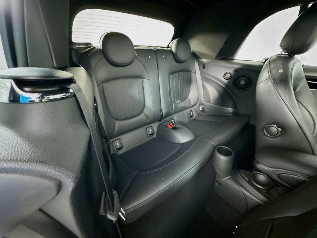 Thumbnail: 2023 MINI Cooper - 26