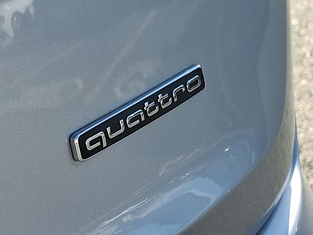 Thumbnail: 2023 Audi Q7 - 31