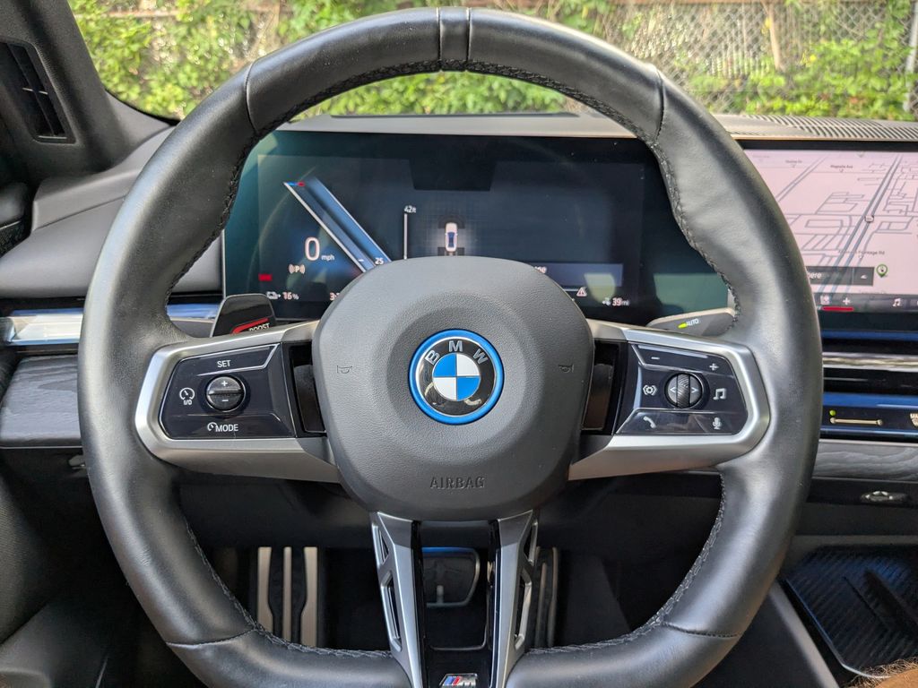2024 BMW i5 eDrive40