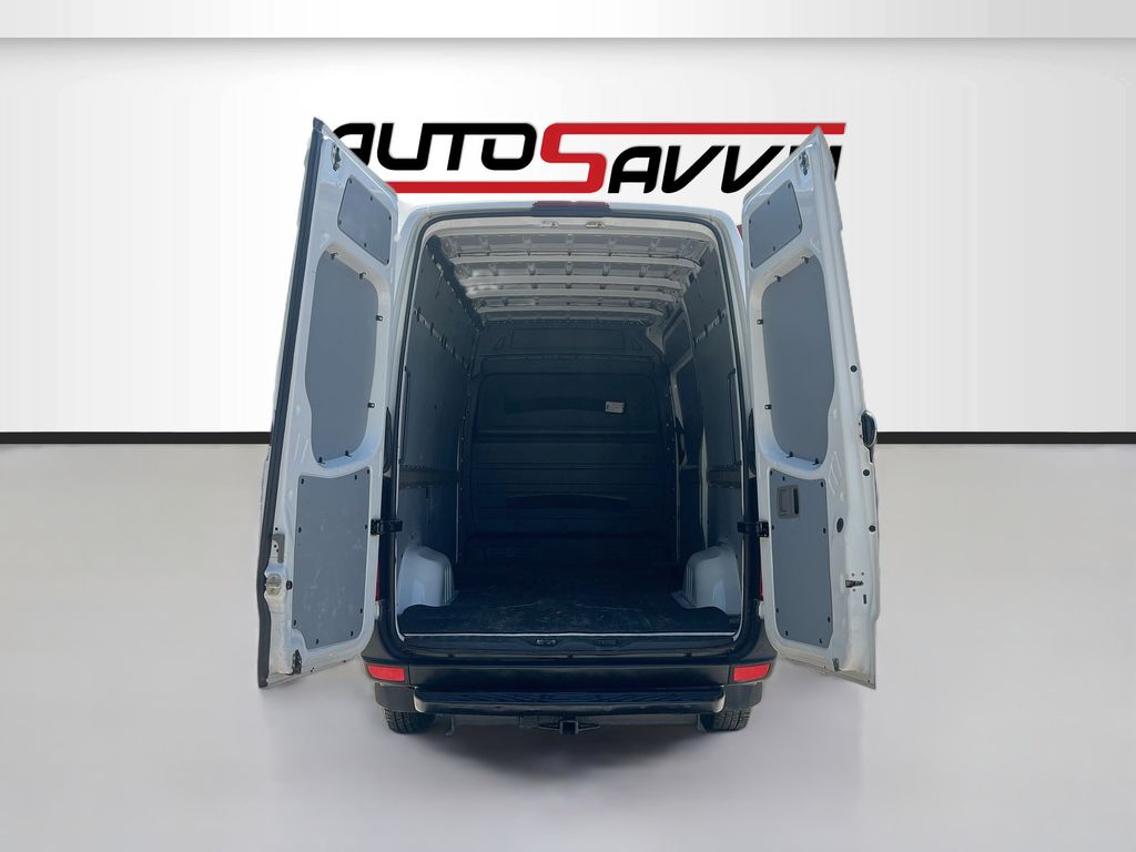 Used 2015 White Mercedes-Benz Cargo 144 WB image 21