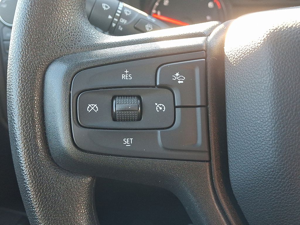 Thumbnail: 2025 Chevrolet Silverado 1500 - 21