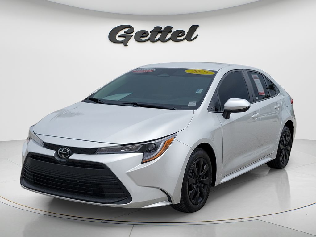 2025 Toyota Corolla LE