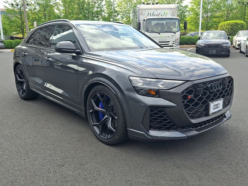 Thumbnail: 2026 Audi RS Q8 - 2