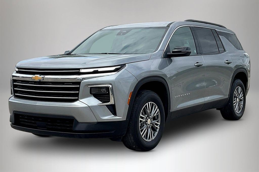 Used 2025 Chevrolet Traverse LT 4D Sport Utility