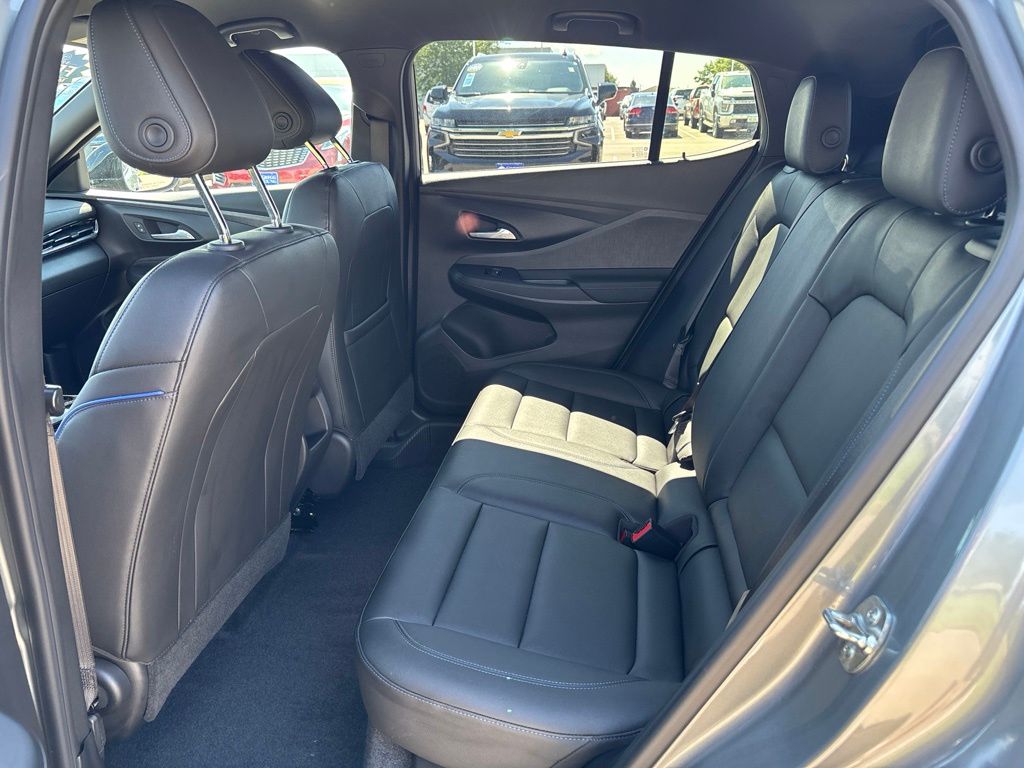 Used 2025 Buick Envista SUV