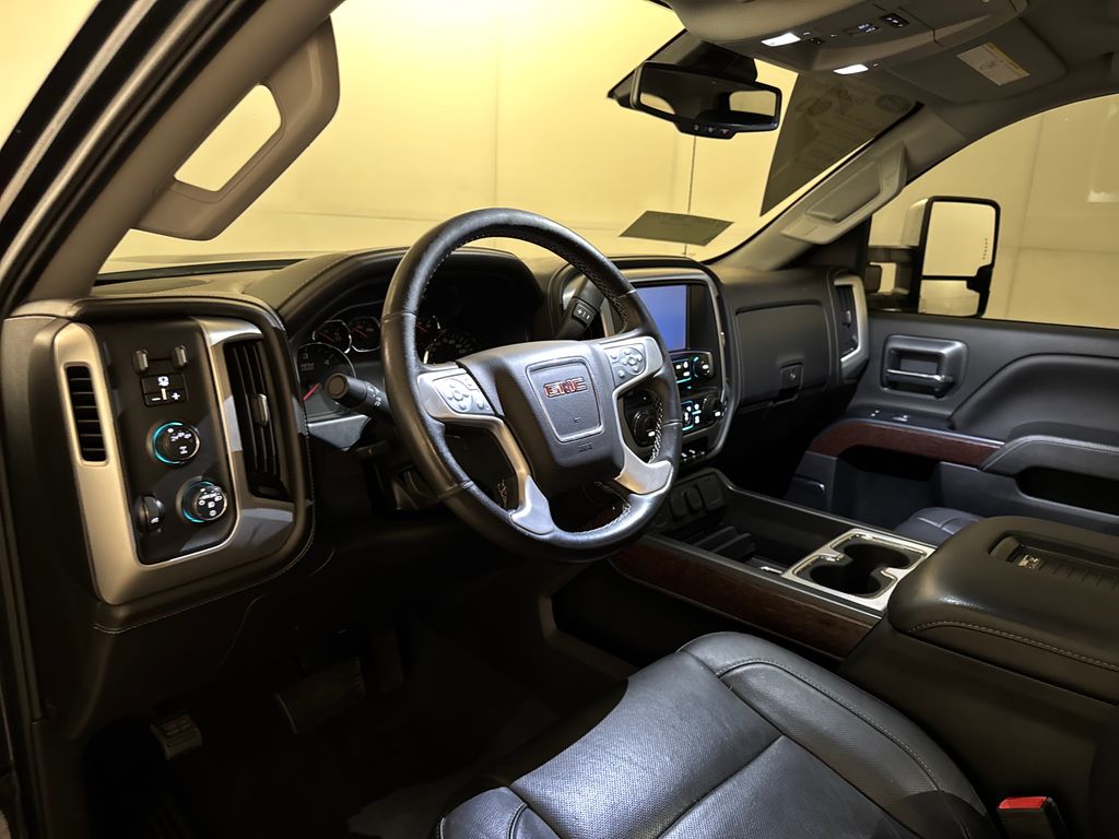 Used 2019 Gray GMC SLT image 6
