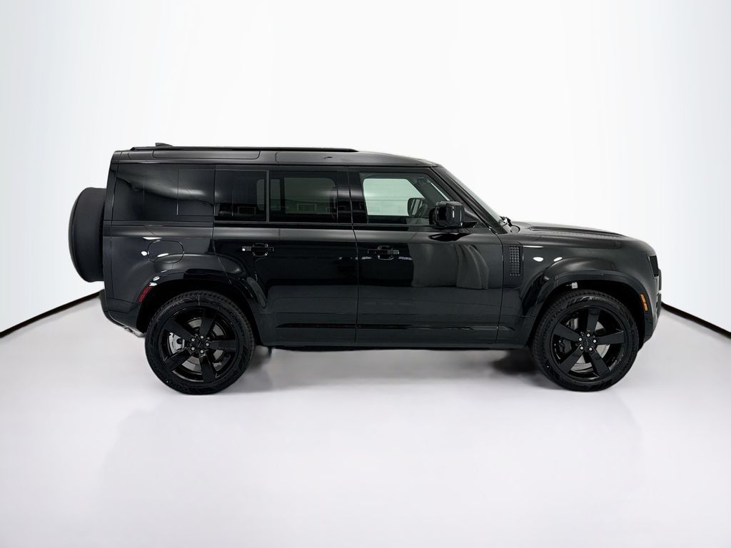 Thumbnail: 2026 Land Rover Defender - 4